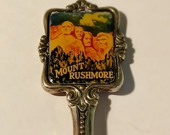 Vintage Mount Rushmore Galaxy Australia Made Collectible Souvenir Spoon