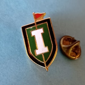 Innisbrook Tarpon Springs Florida FL Hotel Golf Lapel Hat Tie Pin Souvenir 1965