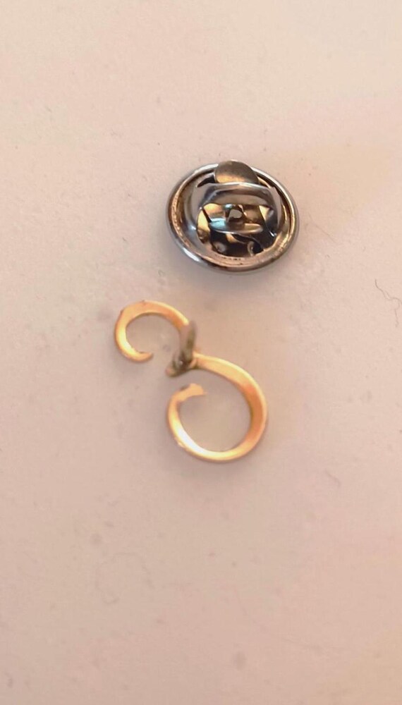Vintage Letter Initial E Cursive Silver Tone Lape… - image 3