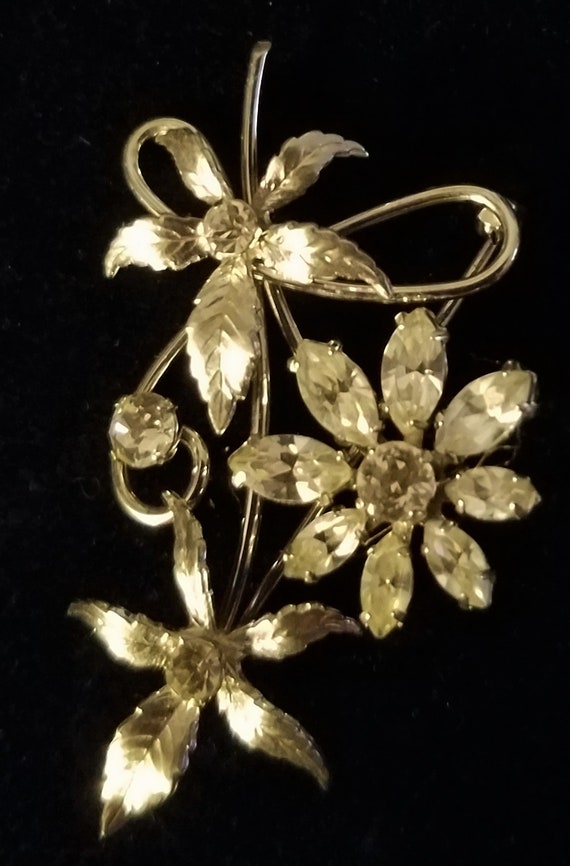 Vintage Silver Tone Rhinestone Floral Brooch