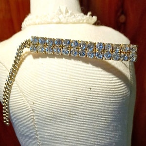 Vintage Rhinestone Clear Bar Style Chains Lapel Hat Tie Pin Brooch 1231