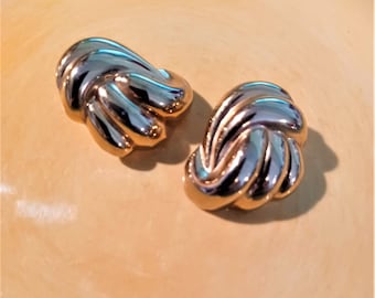 Boucles D'oreilles Vintage à Cabochon Noir Résine - Percées, Modèle 5205, Occasion