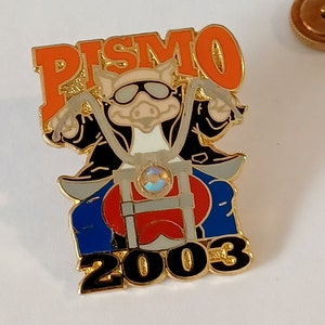 Pismo Motorcycle Rally 2003 Hog Harley Davidson Screw Back Lapel Hat Tie Pin Souvenir 1930