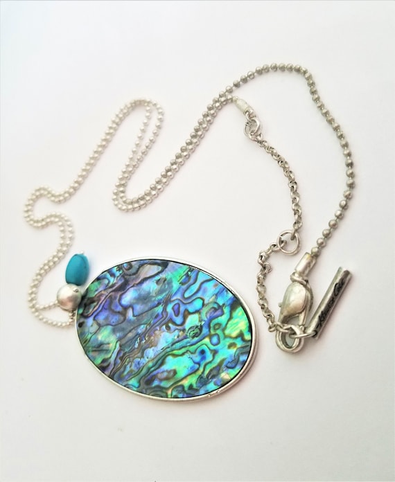 Kenneth Cole Paua Abalone Shell Necklace 17" Silve