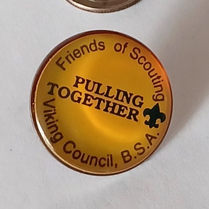 Friends of Scouting Viking Council BSA Boy Scouts of America Pulling Together Lapel Hat Tie Pin Souvenir 0747