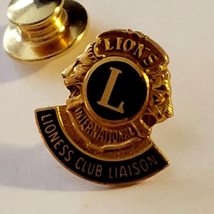 Lions club lapel pin - Etsy 日本