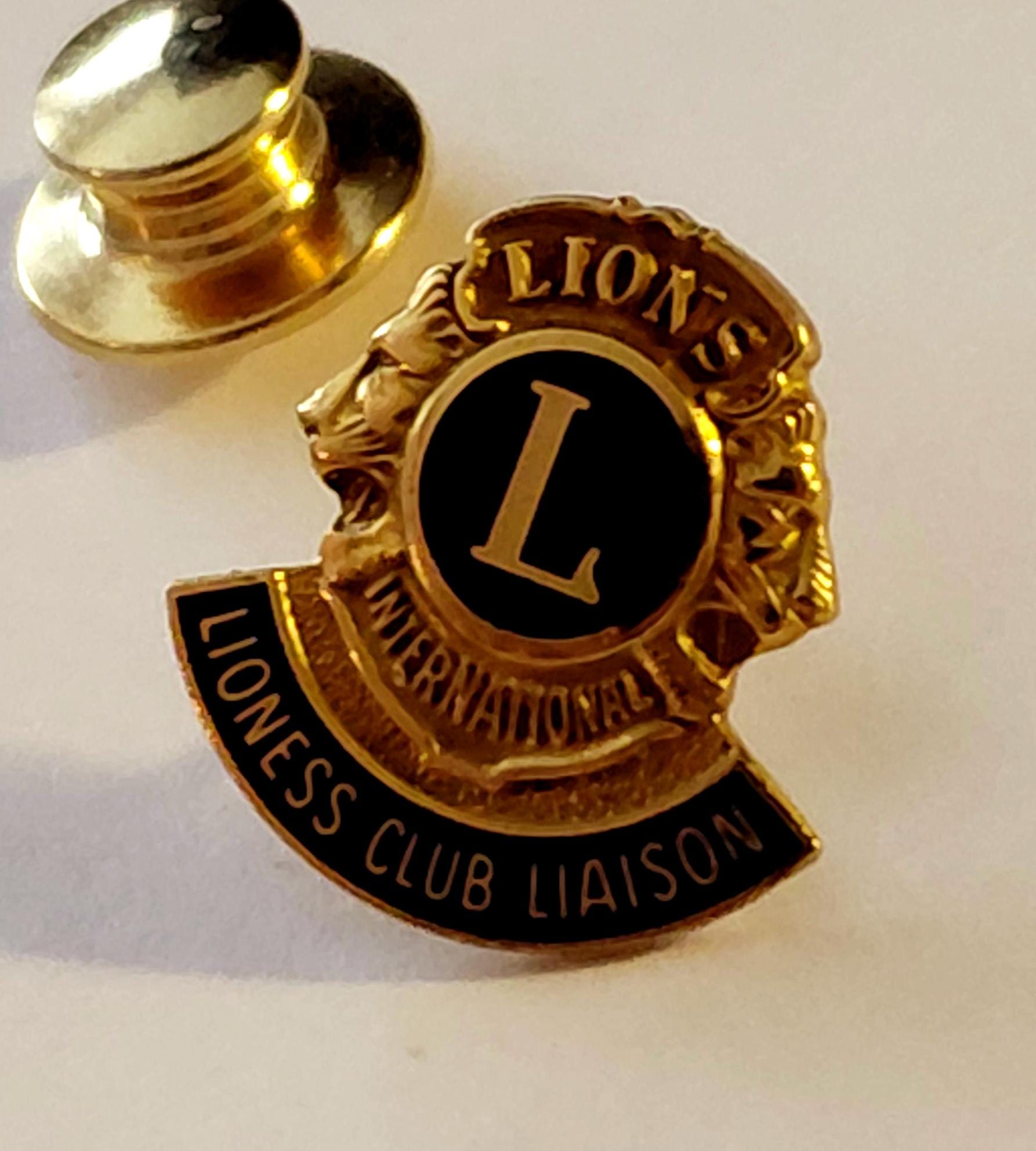 Lions club lapel pin - Etsy 日本