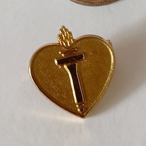 Vintage American Heart Association Herz Flamme Fackel Revers Hut Krawatte Pin Souvenir 1910