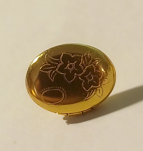 Vintage Gold Tone Oval Floral Etched Miniature Lo… - image 1