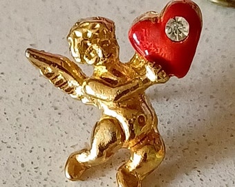 Vintage, 1980&#39;s Angel Cherub Cupid Red Heart Clear Rhinestone Gold Tone Lapel Hat Tie Pin Souvenir 1178