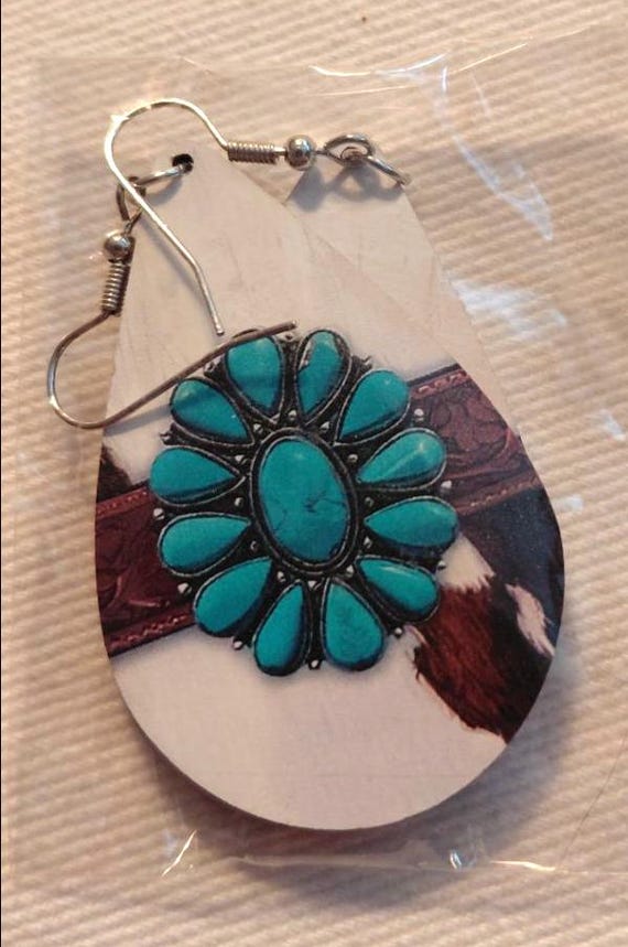 Teardrop Wood Faux Turquoise Cow Hide Motif Pierced Dangle Earrings