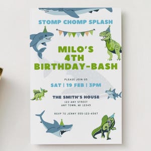 Op de afbeelding: Een uitnodiging voor een feestje met de tekst "STOMP CHOMP SPLASH" en "MILO'S 4TH BIRTHDAY-BASH". De uitnodiging bevat illustraties van haaien en dinosaurussen, met de datum en tijd van het feest. De uitnodiging bevat ook het adres en RSVP-informatie.