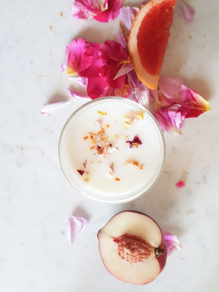 Bougie Fleurie Parfum Pivoine et Nectarine Fabrication Artisanale Cire de Colza Naturelle.