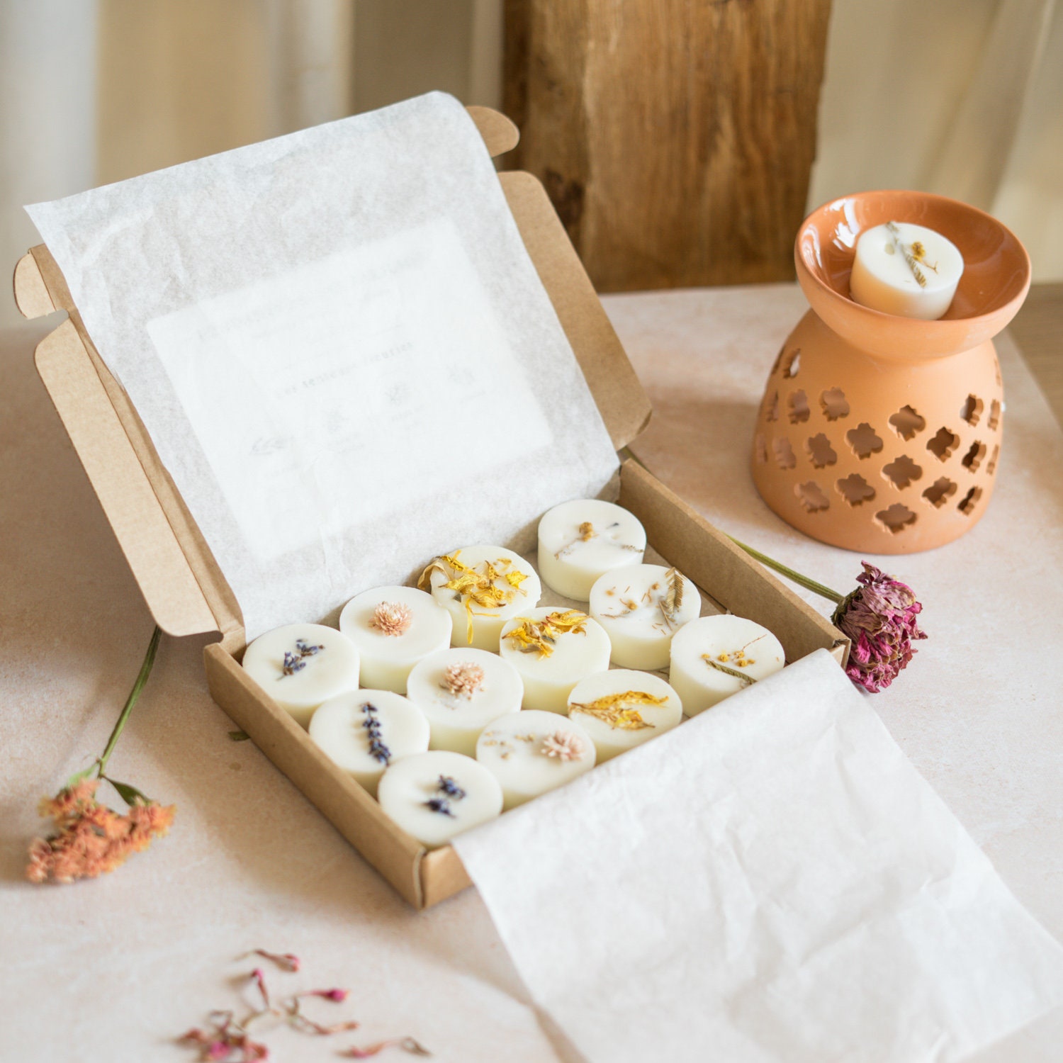 Coffret de 12 Fondants Cire Parfumée Senteurs Fleuries