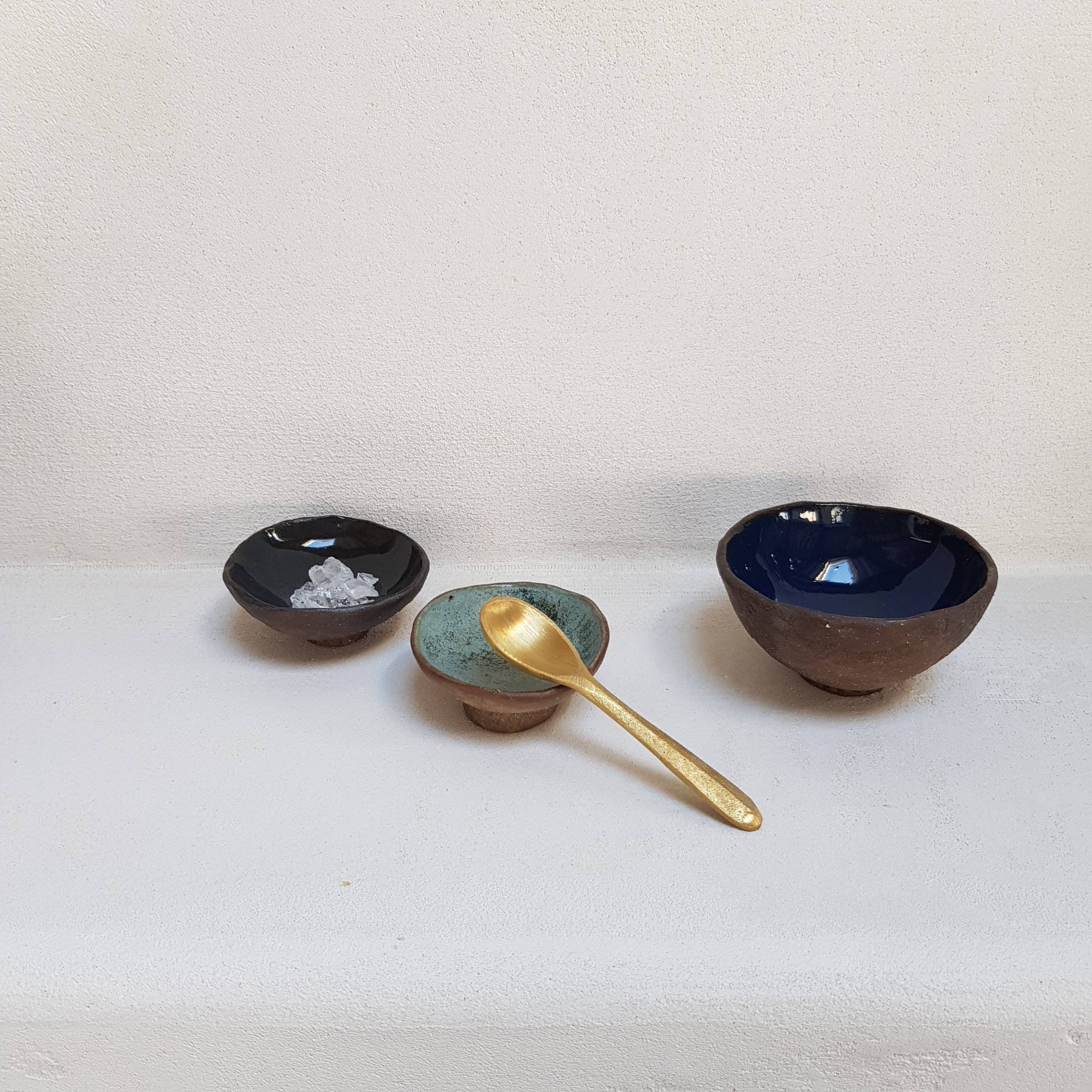 Trio of Wabi-sabi Ceramic Bowls / Salt and Pepper Pots - Etsy