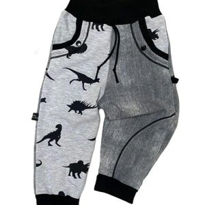 Jogginghose Baby Hose Junge Pumphose Babyhose Cargohose Babykleidung Kinderkleidung Junge Dino Dinosaurier Gr. 74/80
