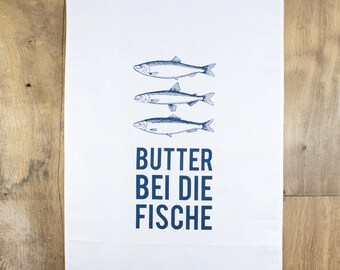 White and blue tea towel made of pure cotton – "Butter bei die Fische" (a German idiom meaning "Butter on the fish") motif – maritime kitchen towel with a saying