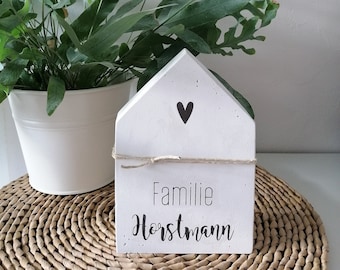 Personalisiertes Beton Haus | Schriftzug "Familie ..." | Deko Wohnen | Weiß | Shabby chic | Personalisierbar