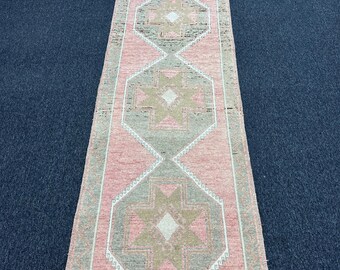 3-9 x 14-3 Faded Red and Brown Vintage Runner