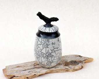 Scatola in ceramica Raku