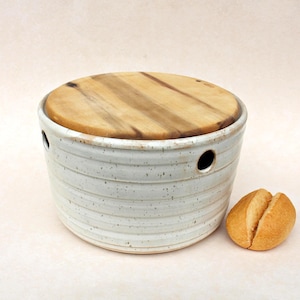 Brottopf mit Holzdeckel, Steinzeug Keramik