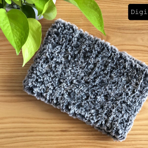 Luxe Faux Fur Cowl - Crochet Pattern - Digital
