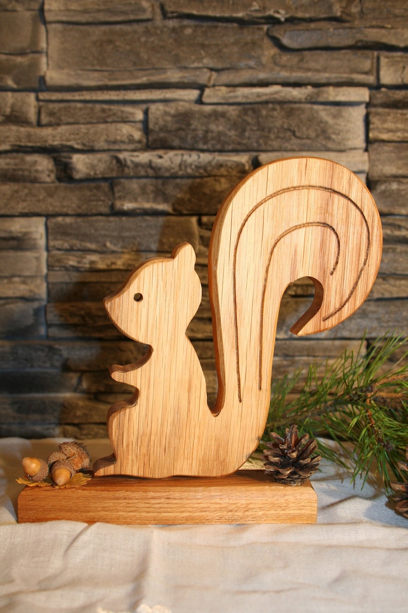 Eichhörnchen aus Eichenholz Holz Deko Holzdeko Natürlich ... Eichhörnchen aus Eichenholz Holz Deko Holzdeko Natürlich ...