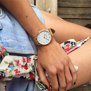 White dial and gold plated watch | Minimalist women&#39;s watches | Vegan wrist watch | Recycled cork strap | 38mm