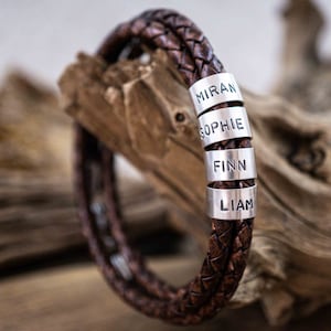 Pulsera de cuero marrón con grabado en plata, regalo para hombre, día del padre, regalo para Navidad, pulsera de cuero personalizada para hombre