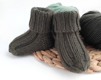 Scarpine per neonati in lana merino lavorate a mano, calzini caldi per neonati, regalo per neonati, calzini invernali per neonati