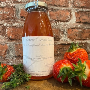 Strawberry thyme vinegar