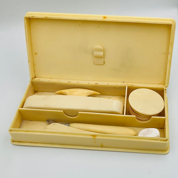 Vintage Celluloid Manicure Set: Timeless Elegance from the 1940s