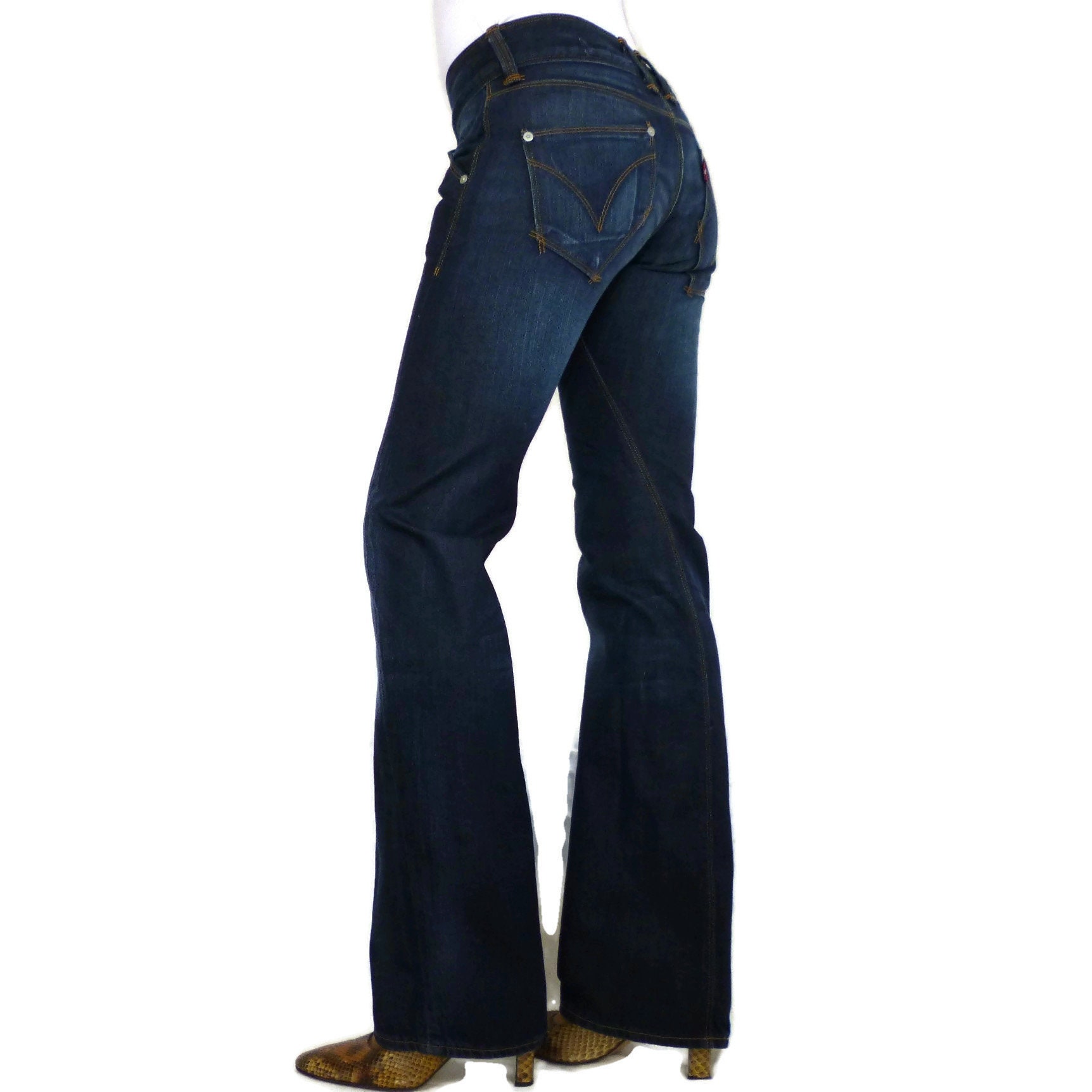 boot cut jeans levis