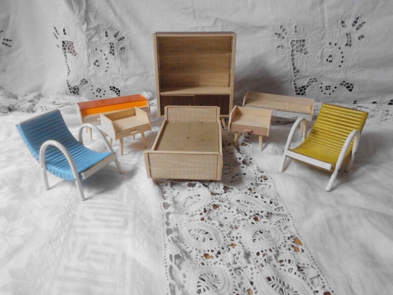 dolls house and furniture