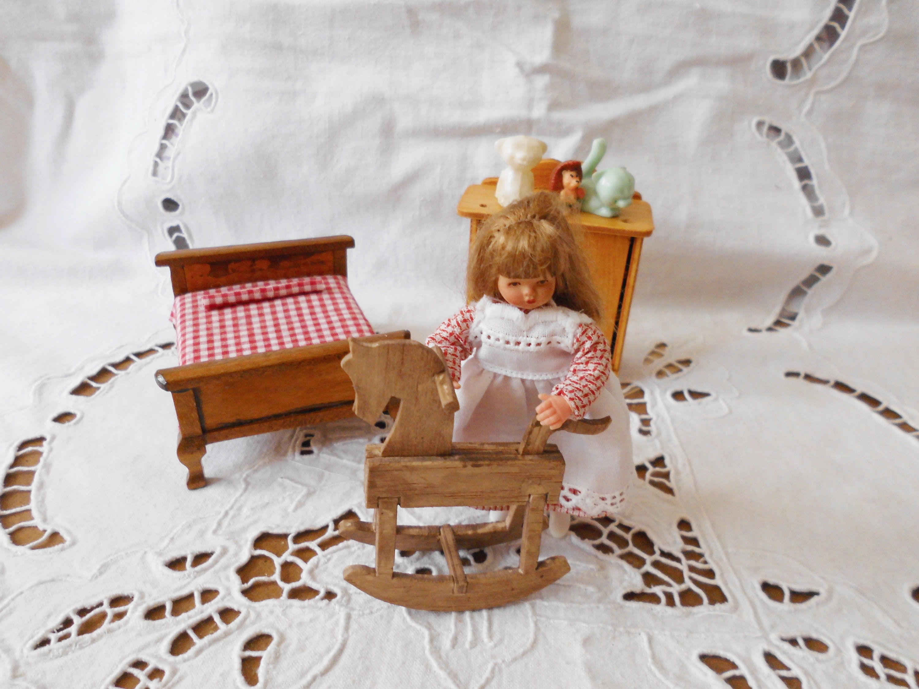 Muebles de vivero para la casa de muñecas 1:12 de madera casa | Etsy