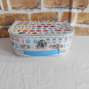 kleiner Kinderkoffer von Die Spiegelburg, altes Spielzeug, Spielkoffer, Vintage, Puppenkoffer