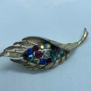 Vintage Gold and Multicolored Stone Leaf Brooch