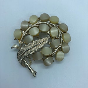 Vintage White And Gold Brooch