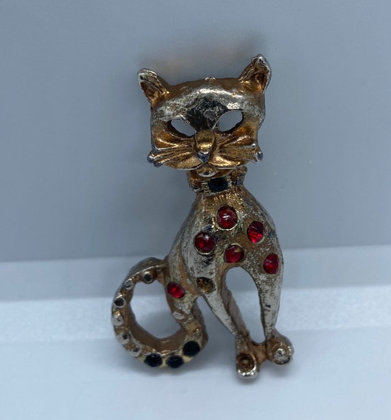 Vintage Red and Black Stone Cat Brooch - image 1