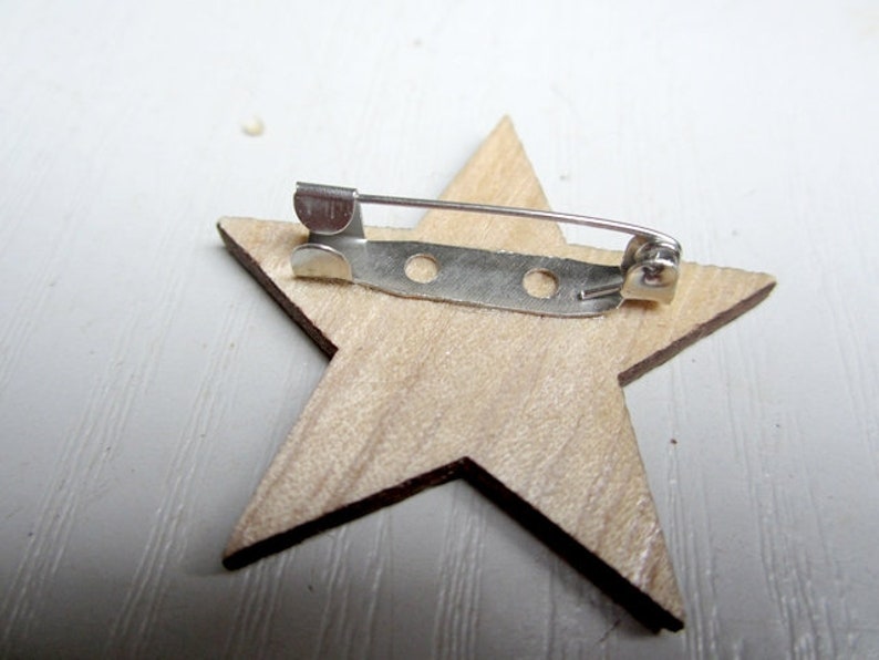 natural wood brooch star Wood brosche-plug stern