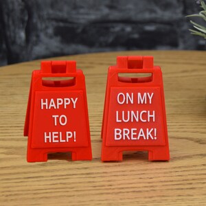 Double sided desk sign. Desktop sign with own personalised message Red