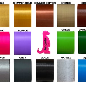 K&ouml;nnte beinhalten: Eine Farbkarte mit 15 verschiedenen Farben von Kunststoff-Filament f&uuml;r den 3D-Druck. Die Farben umfassen Gold, Schimmergold, Schimmerkupfer, Bronze, Braun, Pink, Lila, Gr&uuml;n, Dunkelgr&uuml;n, Silber, Grau, Schwarz, Marmor und Blau.