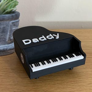 Soporte de piano para teléfono. Soporte de piano personalizado - Pequeños regalos - Regalo musical - Regalo para pianistas - Amantes del piano imagen 2