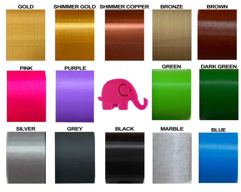 Pode incluir: Uma sele&ccedil;&atilde;o de 15 cores diferentes de filamento para impress&atilde;o 3D. As cores incluem ouro, ouro brilhante, cobre brilhante, bronze, marrom, rosa, roxo, verde, verde escuro, prata, cinza, preto, m&aacute;rmore e azul.