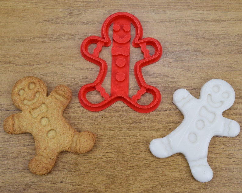Gingerbread Man cookie cutter - party food image 4