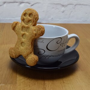 Gingerbread Man cookie cutter - party food image 5