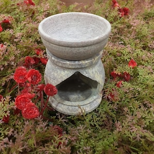 2 1/2&quot; Essential Oil burner vertical -Handmade Burner-Essential Oil-Soapstone Burner-Tea Light candle oil burner -  EOB1