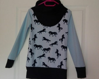 Girl hoodie with unicorns and glitter stars