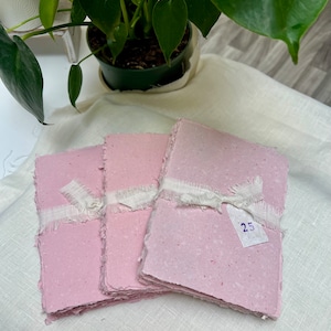 Carta rosa fatta a mano