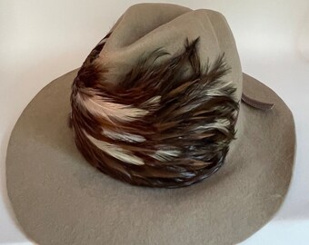 Vintage Wool Felt Feather & Shell Trim Fedora Hat - Etsy display picture 2